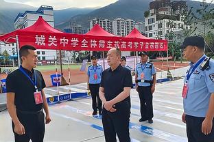 德天空：多特不再和中场沃尔夫续约，后者夏窗将自由身离队